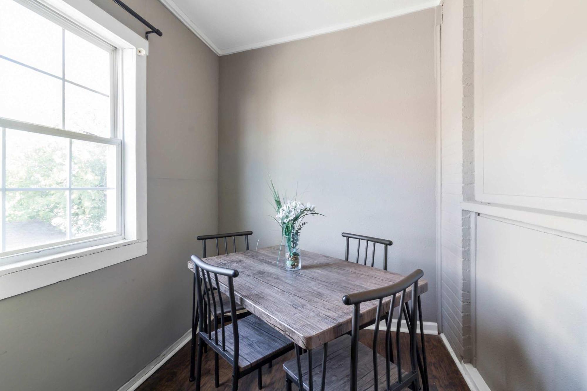 Roomy 2Br-1Ba Wfh Desk & Backyard 세인트루이스 외부 사진
